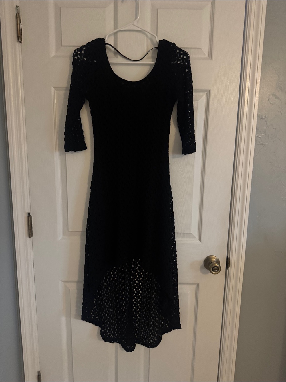 Black Crochet Midi Dress - high-low Women's Elegant Scoop Neck